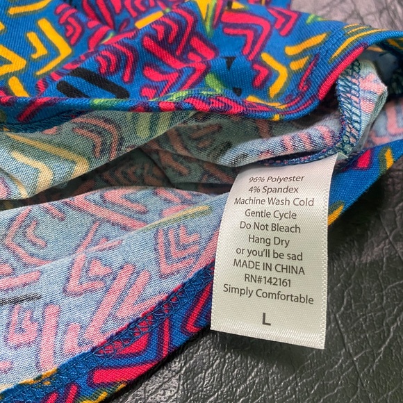 NWOT - LulaRoe Randy Unisex Top (L) - Picture 5 of 6